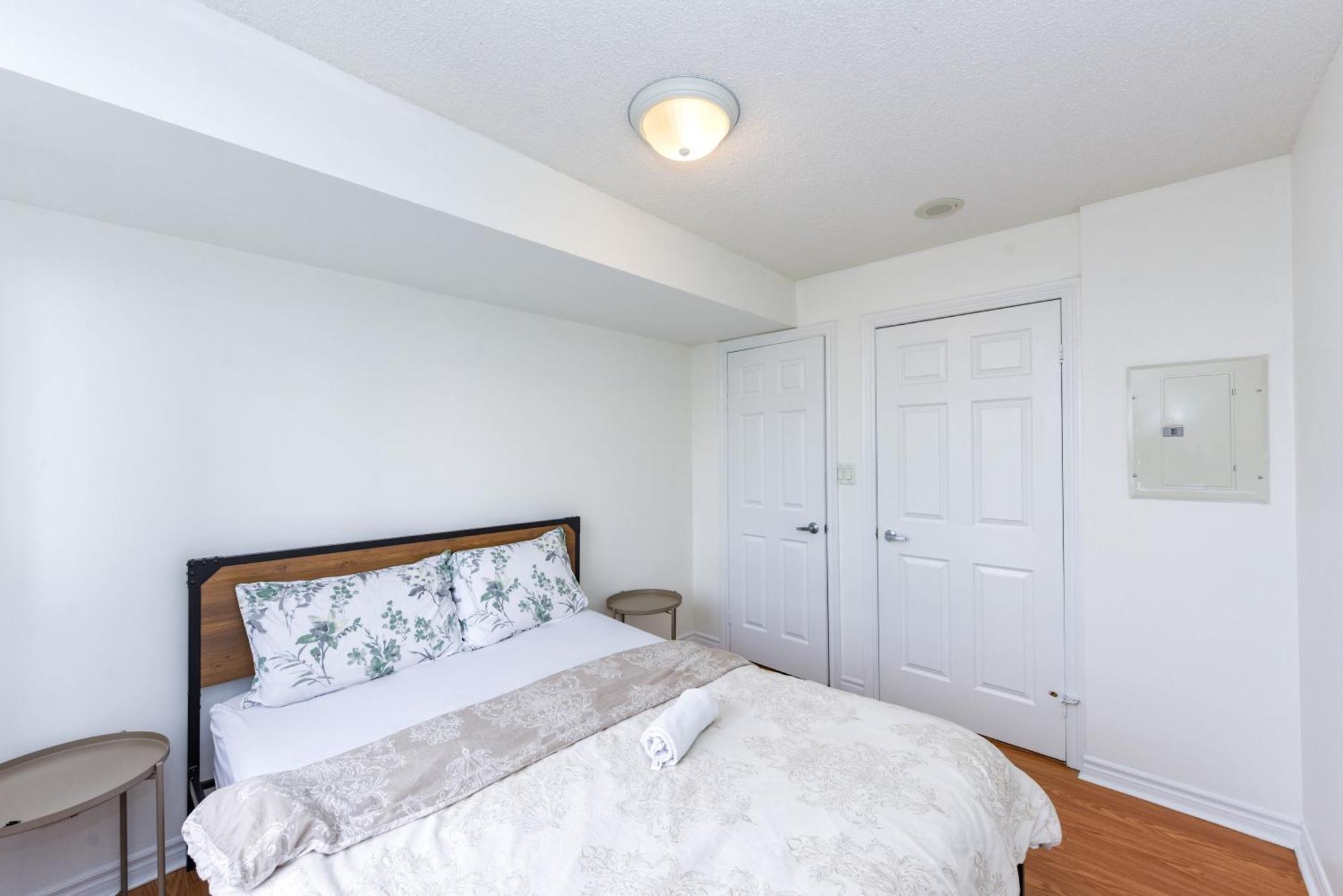 Amazing 2br & 2bth - Near Square One Mall * Mississauga