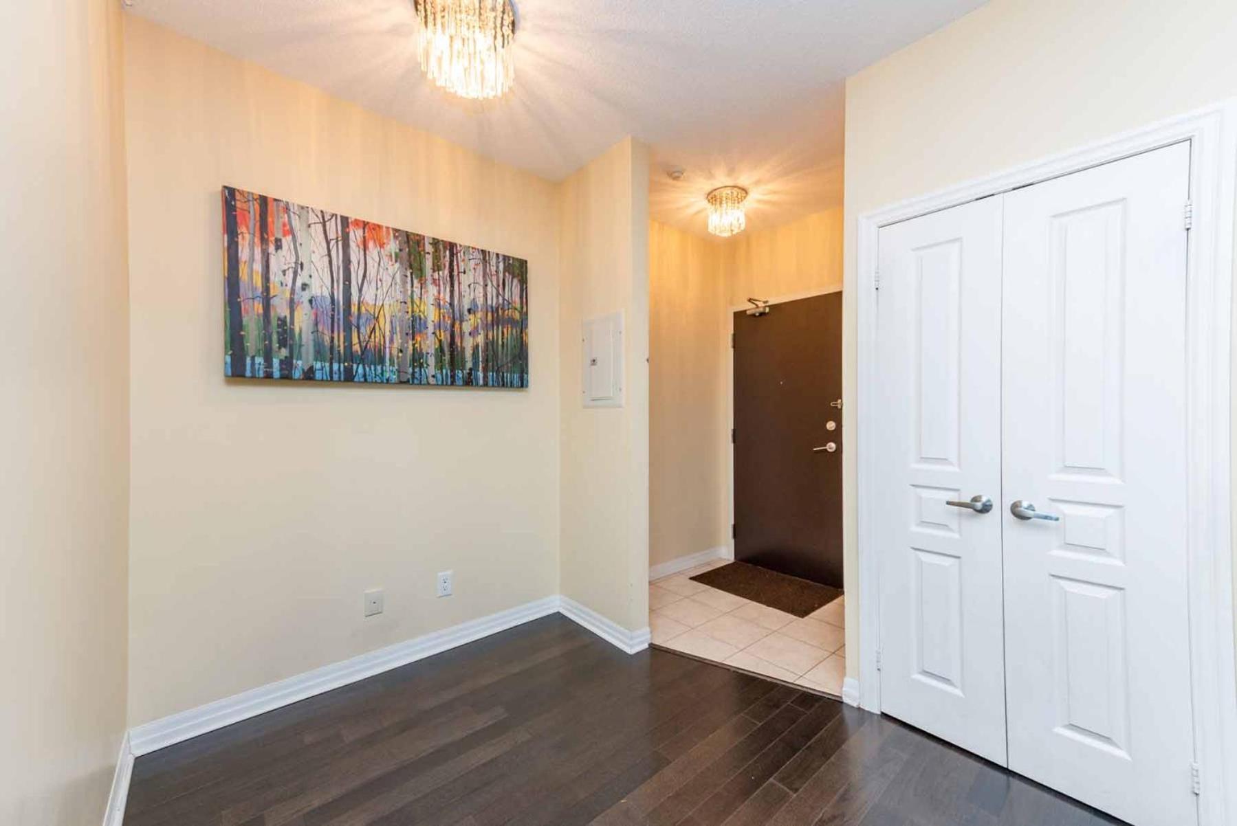 Amazing 2br & 2bth - Near Square One Mall * Mississauga
